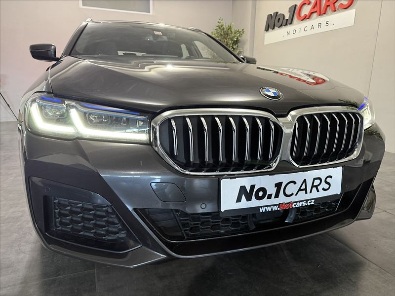 BMW Řada 5 3,0   530D M-PAKET PANO LASER - fotka 46 z 48