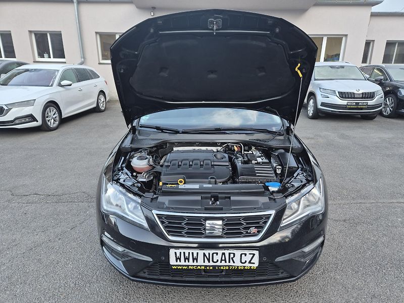 Seat Leon ST FR 2,0TDi 110kw DSG 18ALU - fotka 18 z 43