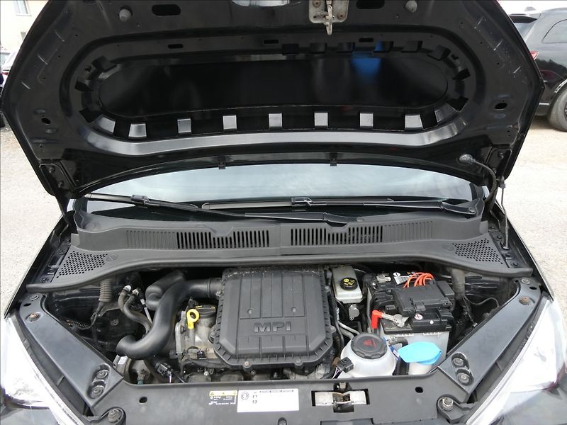 Seat Mii 1,0 MPi 55kW FR line 1.MAJITEL - fotka 32 z 38