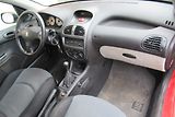 Peugeot 206 1.4i POJÍZDNÉ - NA OPRAVU - náhled 13