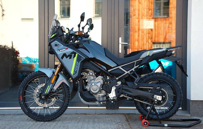 CFMOTO 450 MT-R (2026) 450MT-R GREY - fotka 5 z 25
