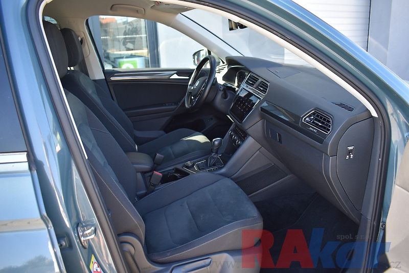 Volkswagen Tiguan Allspace (2021) Highline 2,0 TSI 4Motion,7míst - fotka 11 z 40