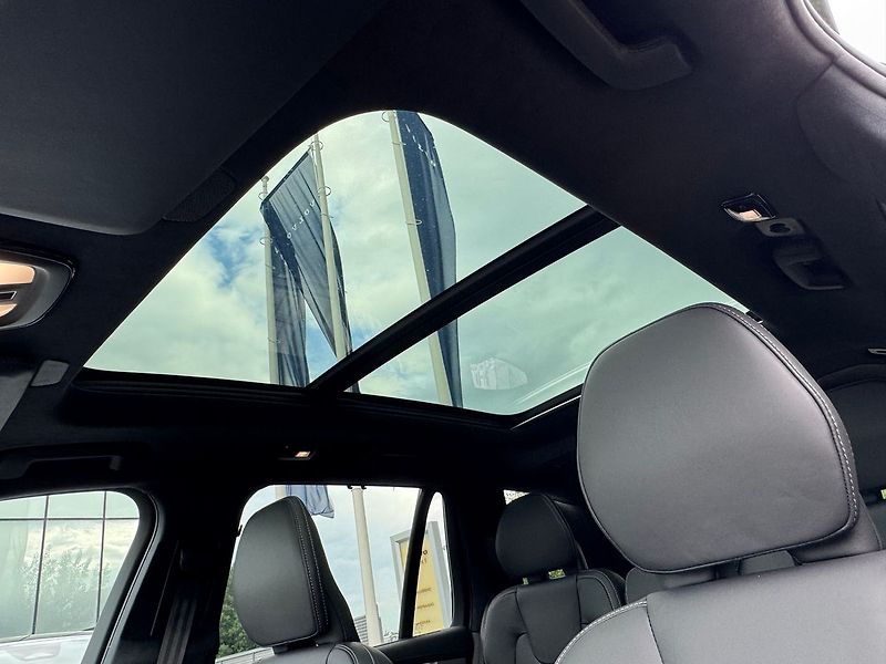 Volvo XC90 (2026) ULTRA,BLACK EDITION T8, VZDUCH - fotka 24 z 26