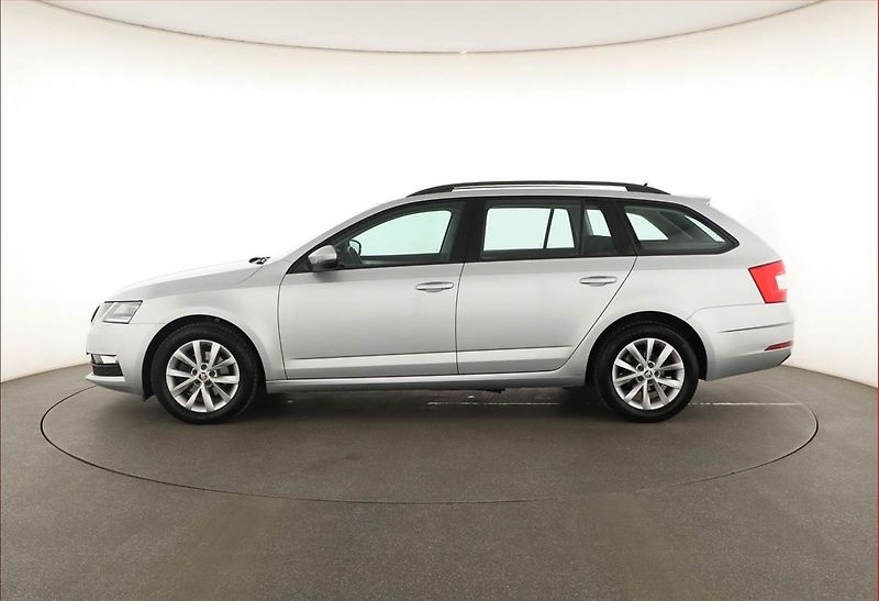 Škoda Octavia (2020) 2.0 TDI, Automat, Navi - fotka 3 z 15
