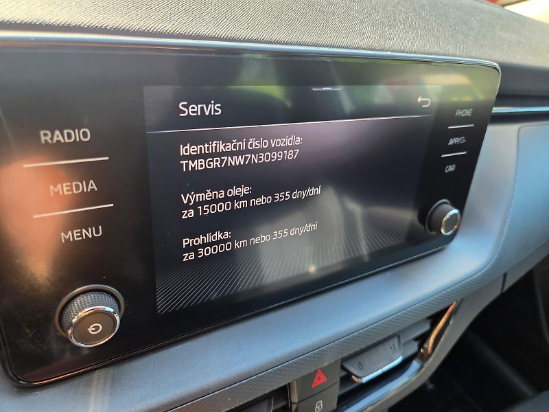 Škoda Kamiq (2022) 1.0 TSI DSG - fotka 9 z 11