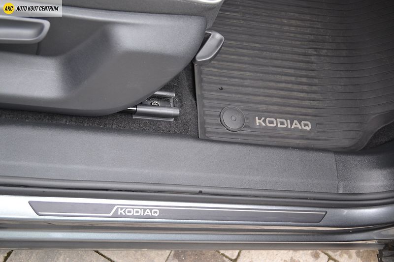 Škoda Kodiaq 2.0TDI-142KW SPORTLINE 4x4 A/T - fotka 18 z 85