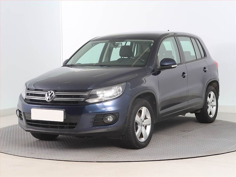 Volkswagen Tiguan (2012) 2.0 TDI, Serv.kniha - fotka 2 z 16