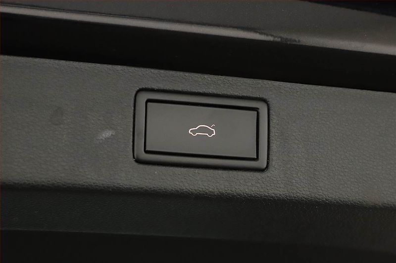 Škoda Kamiq (2020) 1.0 TSI - fotka 18 z 20