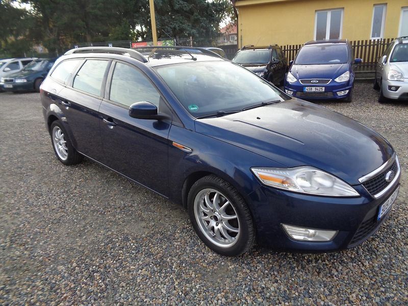 Ford Mondeo 2,0 - fotka 1 z 12