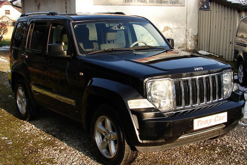 Jeep Cherokee 2.8 CRD 177PS LIMITED KLIMA - fotka 4 z 45