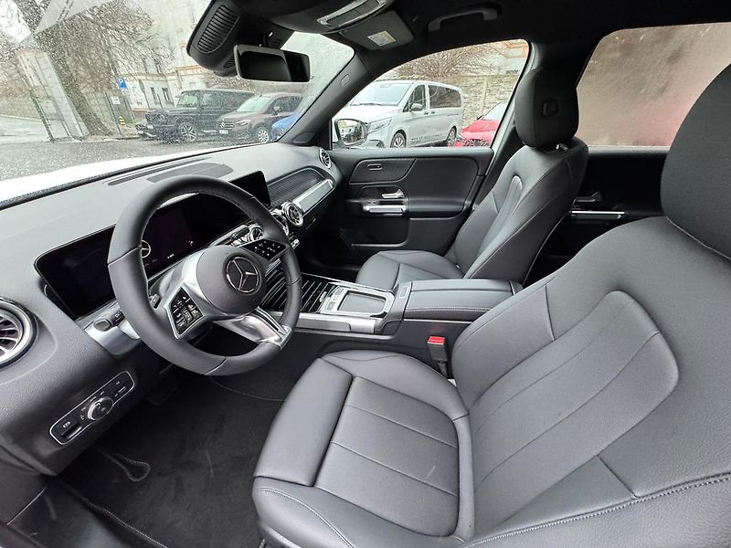 Mercedes-Benz GLB (2025) 200 d 4MATIC - fotka 9 z 25