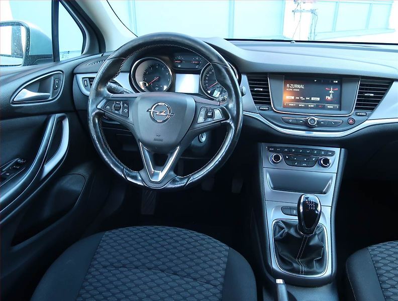 Opel Astra (2017) 1.4 T, Serv.kniha, Tempomat - fotka 7 z 15