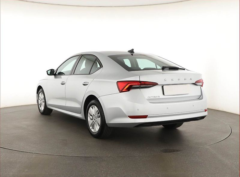 Škoda Octavia (2021) Ambition 2.0 TDI, ČR,1.maj - fotka 4 z 15