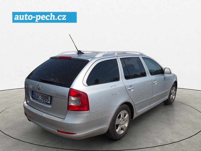 Škoda Octavia (2008) 2.0 TDI, 103 kW, 4x4, Style - fotka 4 z 38