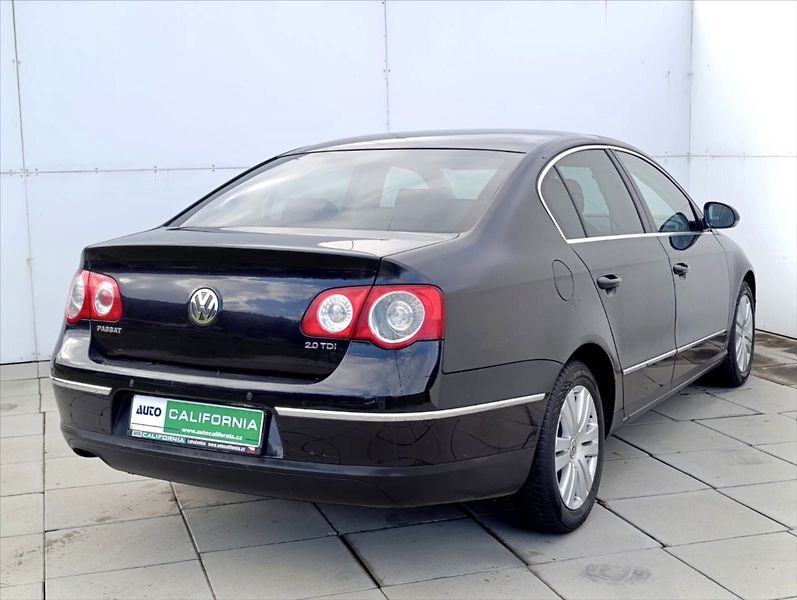 Volkswagen Passat 2,0 TDi Bi-xenon,Kůže,Tempomat - fotka 7 z 30