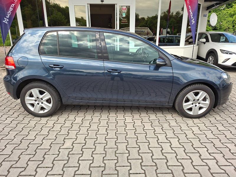 Volkswagen Golf (2009) 2.0TDI 103kW 4MOT -TAŽ.ZAŘ. - fotka 9 z 44