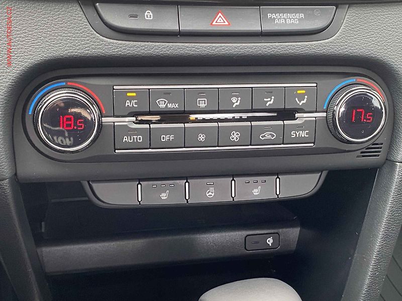 Kia XCeed (2022) 1.5 T-GDi, 1.maj,ČR, TOP, AT - fotka 15 z 19