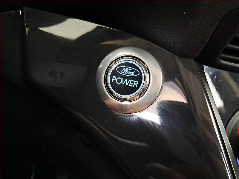 Ford Kuga (2013) 2.0 TDCi, 4X4, Tempomat - fotka 18 z 21