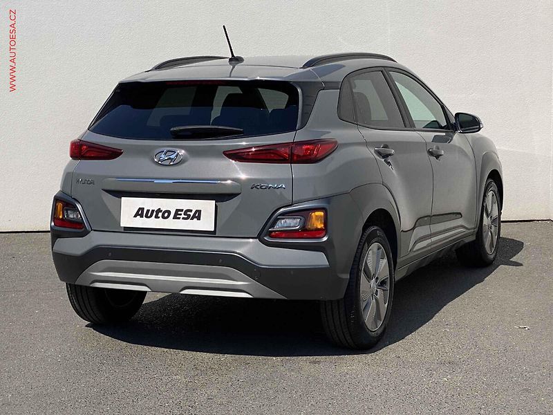Hyundai Kona (2020) 1.6 T-GDi, Style, AT, +ALU - fotka 4 z 22