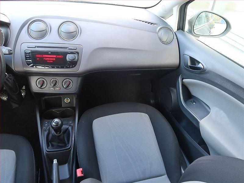 Seat Ibiza (2012) 1.4 16V, po STK - fotka 8 z 16