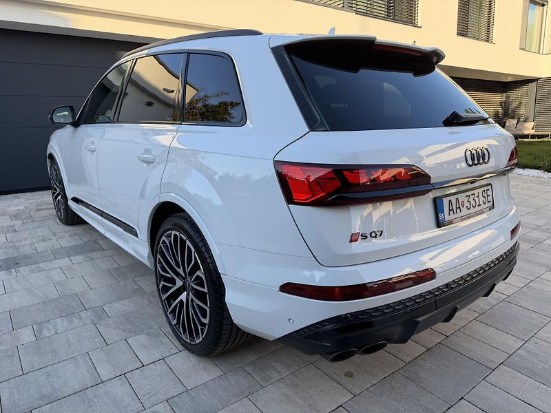 Audi SQ7 (2024) Masaze, 7 mist !!!! - fotka 7 z 19