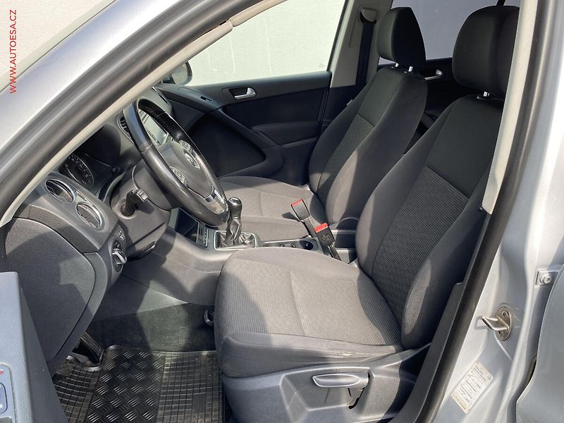 Volkswagen Tiguan (2012) 2.0TDi, ČR, Trend&Fun, TZ - fotka 9 z 17