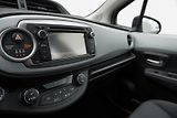 Toyota Yaris 1.5 Hybrid LOUNGE - náhled 13