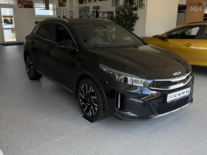Kia XCeed (2025) 1,6 T-GDI 7DCT 132kW Steel Edi - fotka 4 z 10