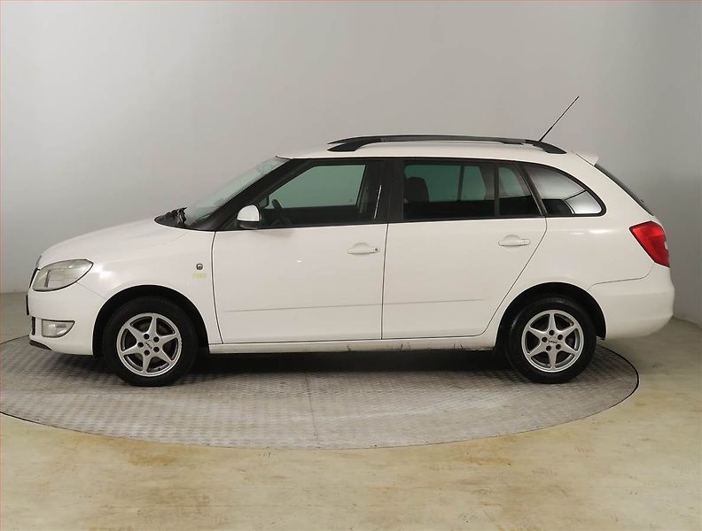 Škoda Fabia (2013) 1.2 TSI, po STK, udržované - fotka 3 z 18