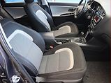 Kia Ceed (2013) Gold 1.6 GDI, Automat - náhled 9