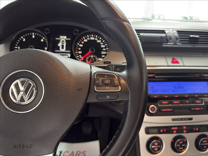 Volkswagen Passat 2,0   TDI 103KW BEZ KOROZE TOP - fotka 11 z 40
