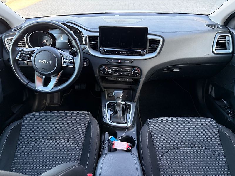 Kia Ceed 1.5 T-GDi 7DCT Exclusive SW - fotka 8 z 9
