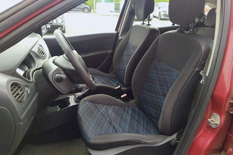 Renault Clio (2008) 1.2 16V Grandtour - fotka 9 z 14