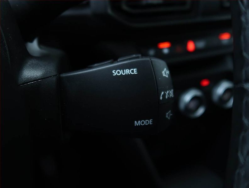 Dacia Jogger (2022) 1.0 TCe, 7 míst, Navi - fotka 17 z 23