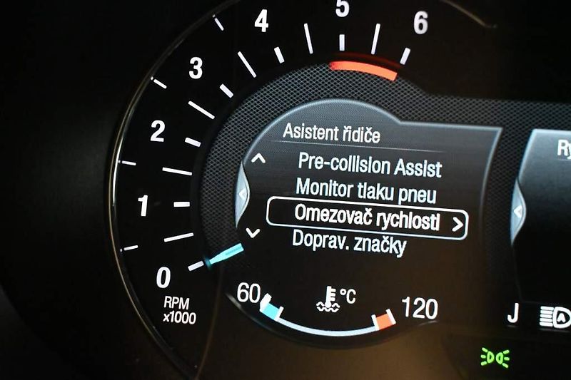 Ford S-MAX (2022) 2.0 ST-LINE 140 KW 4x4 LED ACC - fotka 25 z 43