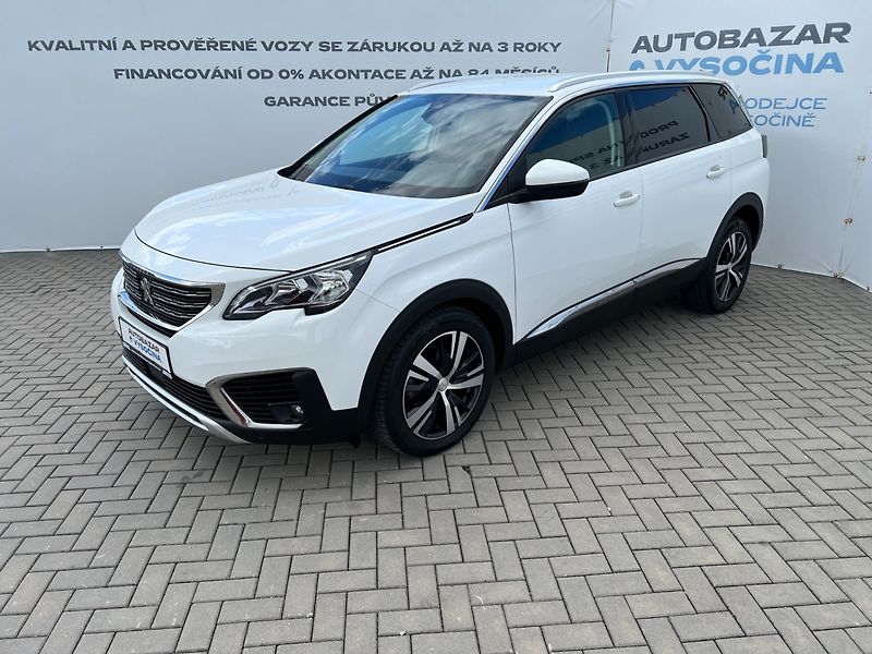 Peugeot 5008 (2018) 1.2PT 96kW A/T! 7míst! Allure! - fotka 1 z 41