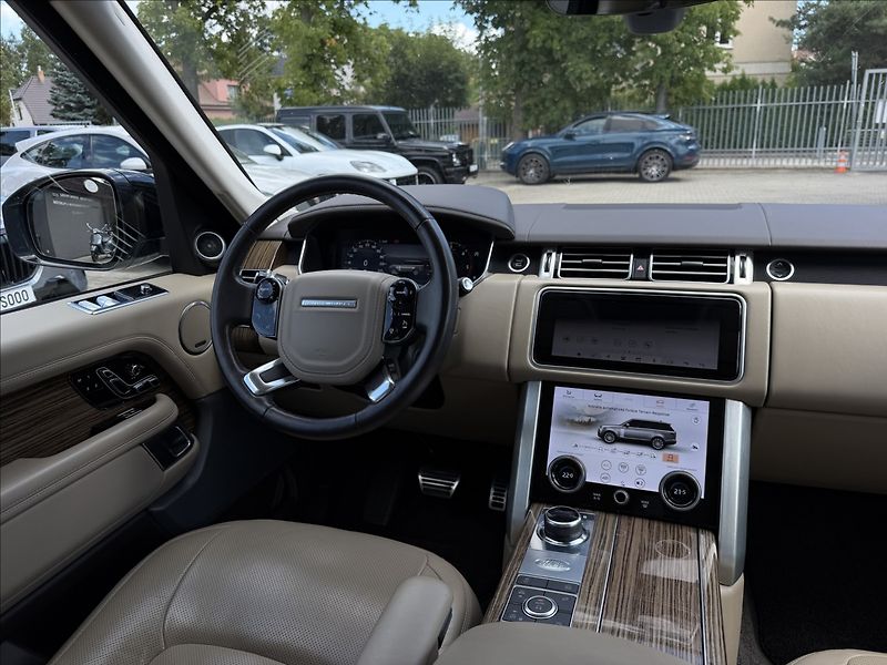 Land Rover Range Rover 4,4 V8 Autobiography - fotka 12 z 31