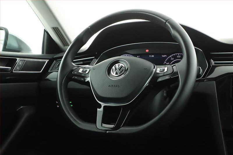 Volkswagen Arteon (2018) 2.0 TDI - fotka 8 z 21