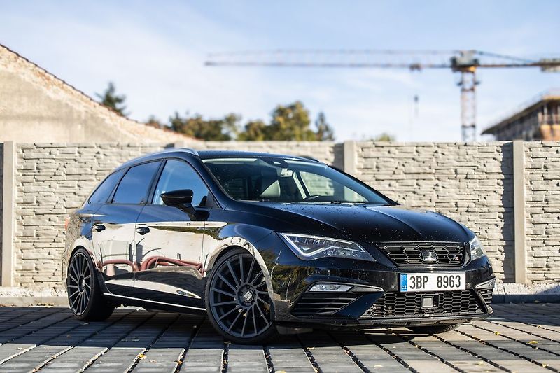 Seat Leon - fotka 3 z 24