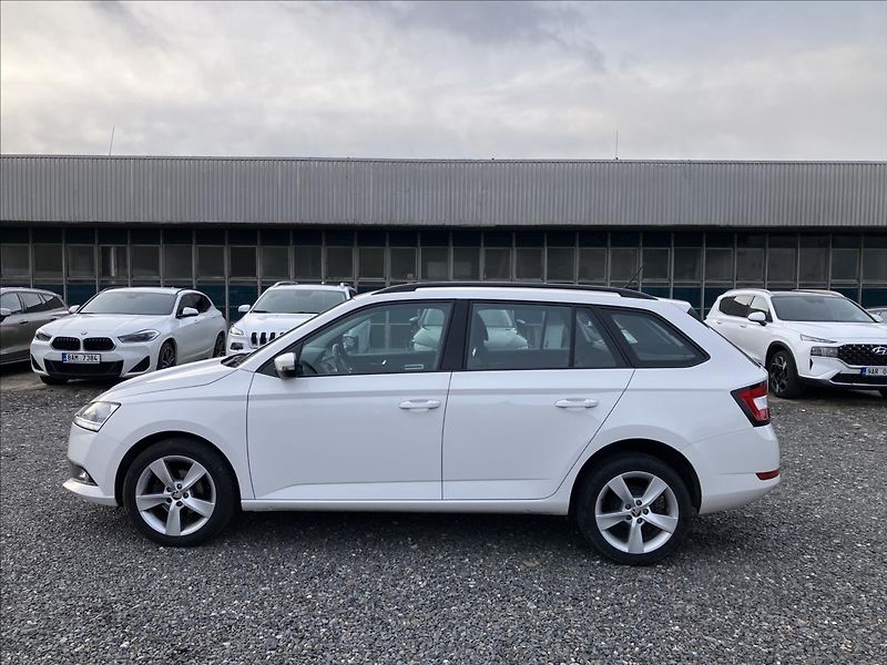 Škoda Fabia 1,0 Tažné,Navigace,Car Play - fotka 3 z 18