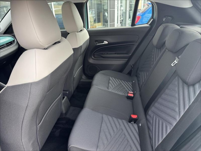 Fiat 600 (2024) 1,2 Turbo Hybrid 110k eDCT - fotka 10 z 14