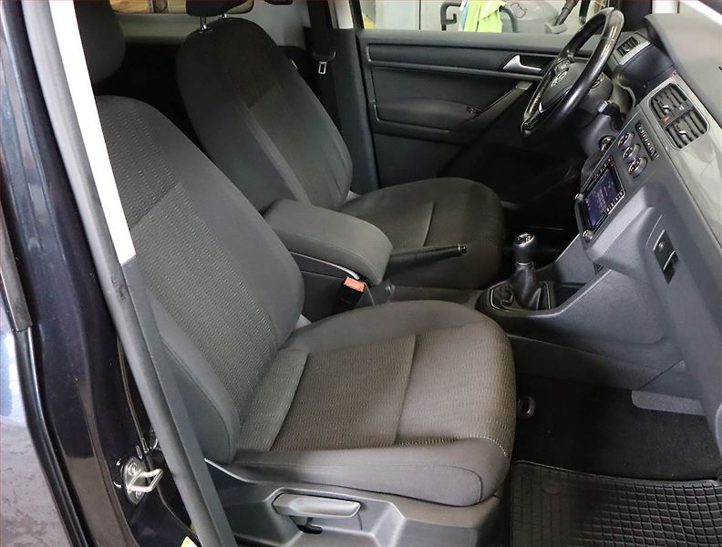 Volkswagen Caddy (2017) Maxi Comfortline 2.0 TDI - fotka 9 z 21
