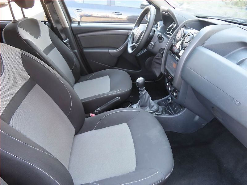Dacia Duster (2017) 1.6 SCe, 4X4, Serv.kniha - fotka 9 z 21