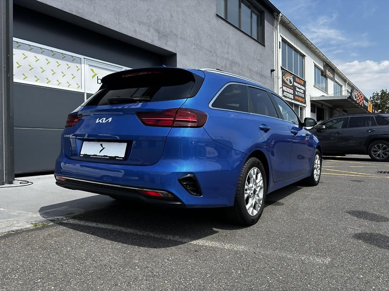 Kia Ceed (2023)  Exclusive 1.5 T-GDI (118 kW) - fotka 3 z 15