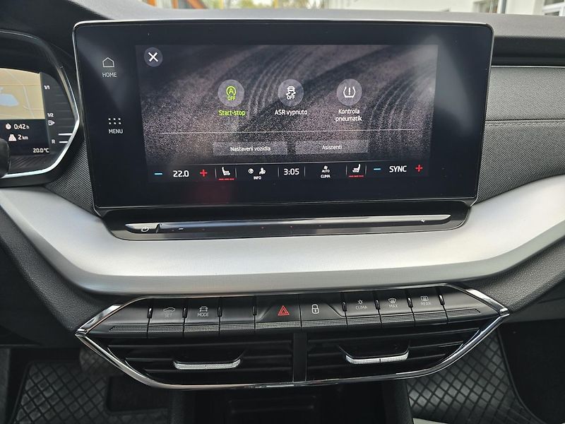 Škoda Octavia 2.0TDi 110kW DSG STYLE + NAVI - fotka 31 z 41