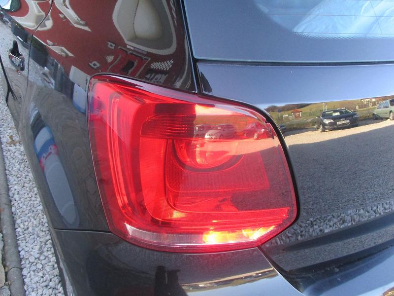 Volkswagen Polo 1.4i KLIMA +SADA KOL - fotka 29 z 30