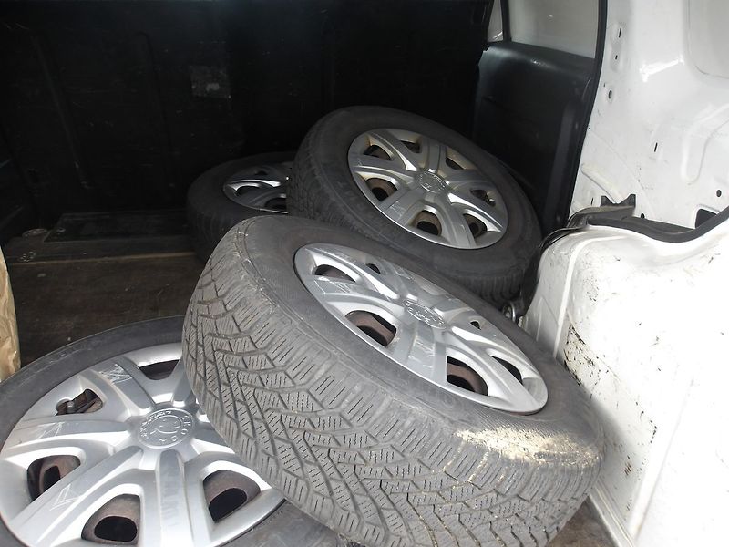 Škoda Ostatní 1,2TSi 63kW ČR KLIMA ! - fotka 26 z 26