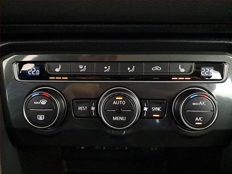 Volkswagen Tiguan (2017) 2.0 TDI, Automat, Navi - fotka 17 z 22
