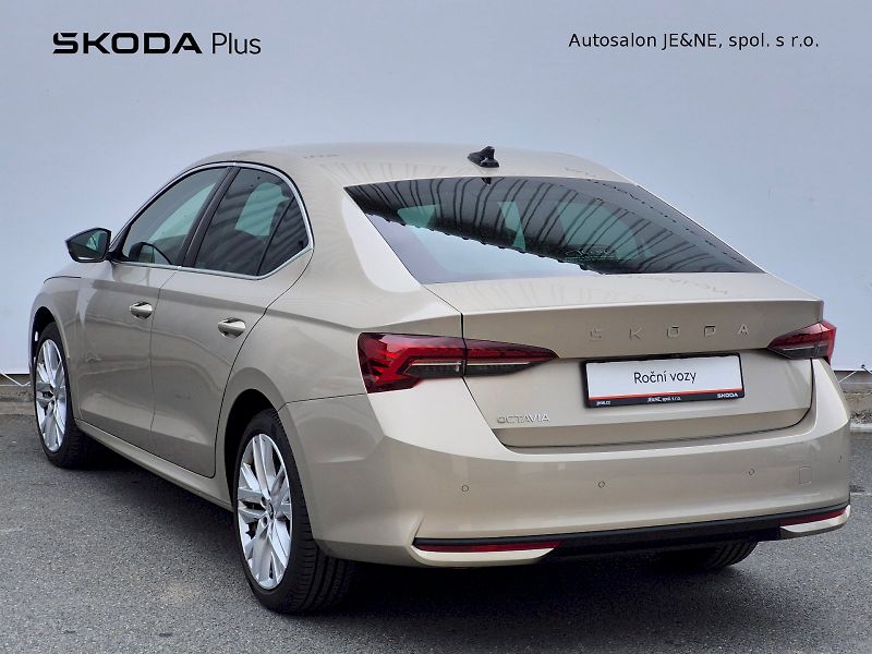Škoda Octavia (2025) Top Selection 1.5 TSI 110kW MH - fotka 7 z 26