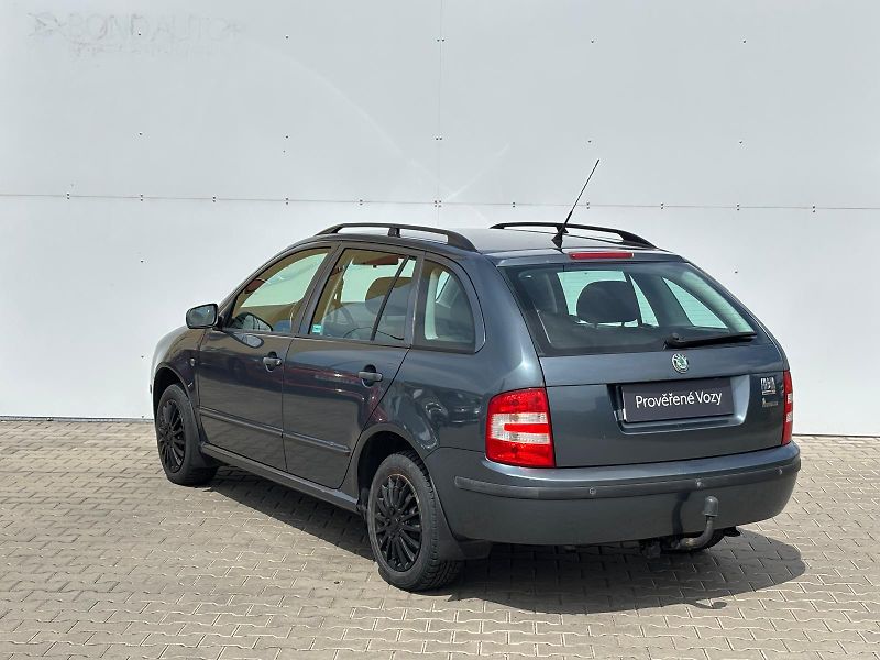Škoda Fabia 1.2 HTP / 47 kW - fotka 7 z 24
